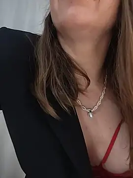 AriaDollX's Live XXX Chat