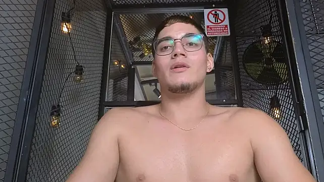 Chatroom XXX en direct de ThiagoFox