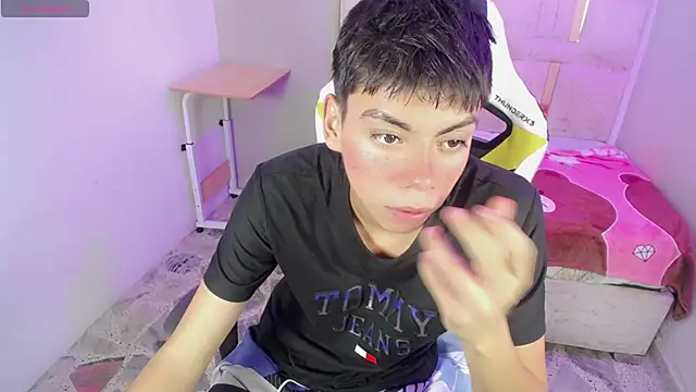 Liarr_ live XXX chat