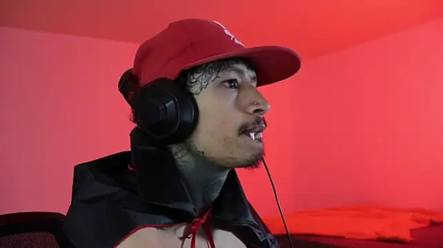 Chat XXX ao vivo de trieone
