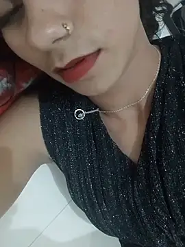 Lela106xxx 现场XXX聊天