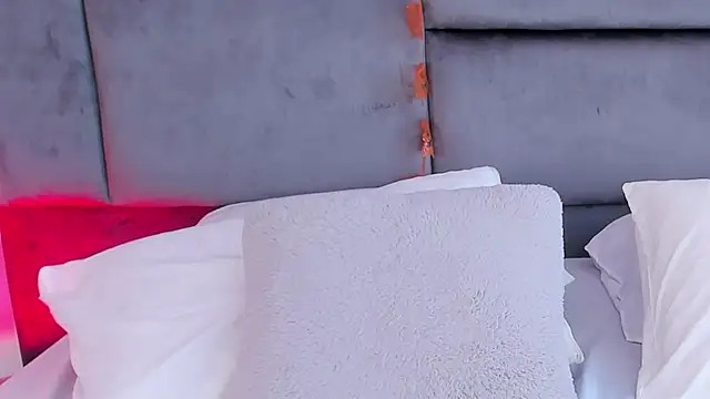 Briguet__Molano_ Chat XXX in diretta