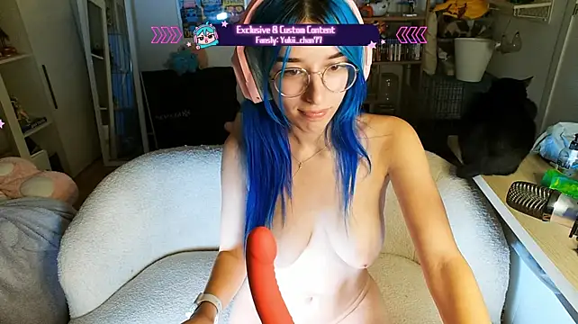 Yukii-chan77 live XXX chat