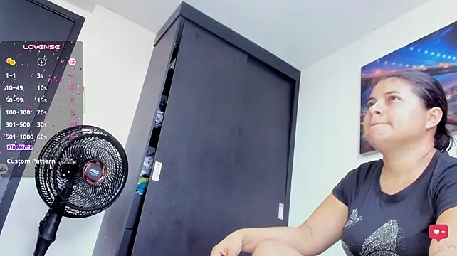 Alicia_WhiteeのライブXXXチャット