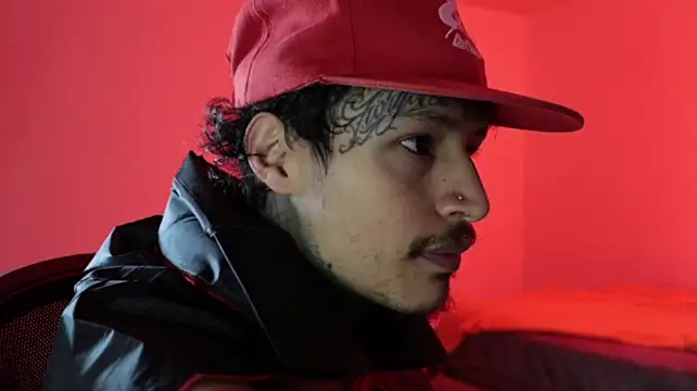 Chat XXX ao vivo de trieone