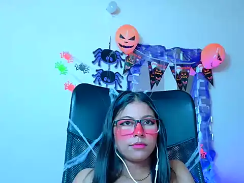 Czat XXX na żywo – _ALLYSON18_