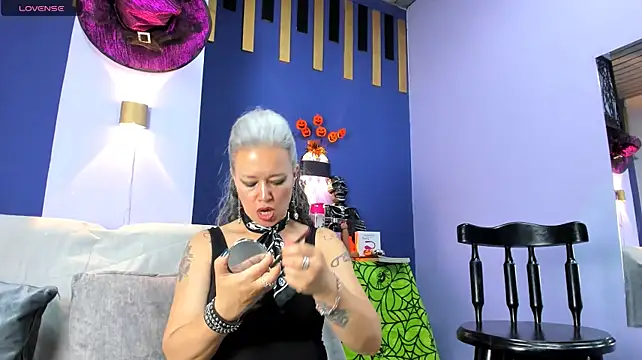 DiitaVonteese's Live XXX Chat
