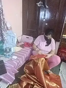 แชท XXX สดของ Desi_couple85