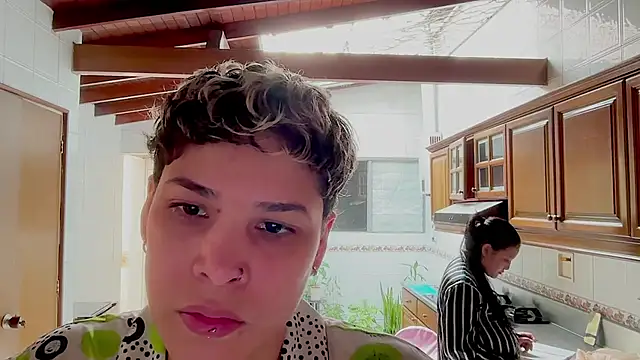 Show de Marcella_and_laura na webcam