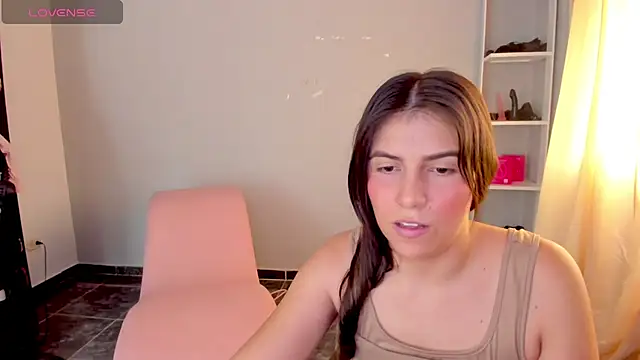 estrellita_18nice: απευθείας συνομιλία ΧΧΧ