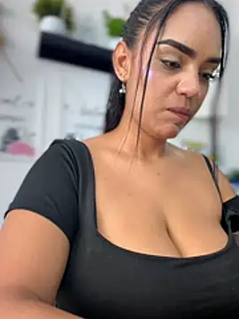 Sara-77 라이브 XXX 채팅
