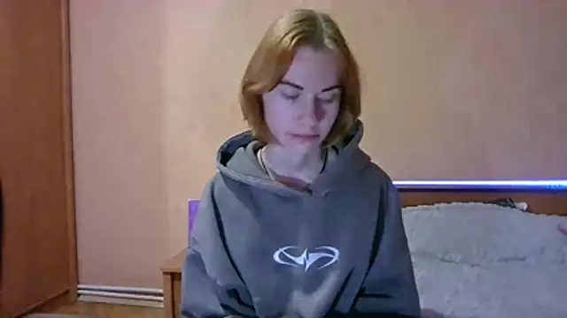 Chat XXX en directo de Fiona_Night