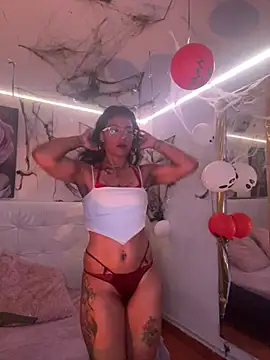 Chat XXX en directo de SamathaMay