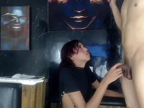 CamAndOfficial – Live XXX-chat
