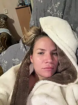 Mia_Case – Naživo XXX chat