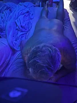 Opfree10's Webcam Show