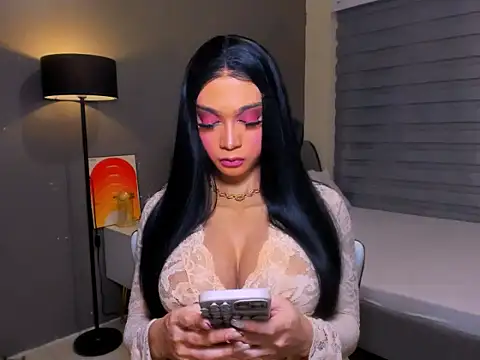 SelenaWhitmore Live XXX-chat