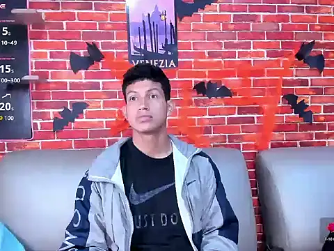 Tony_Zackk1 XXX чат на живо