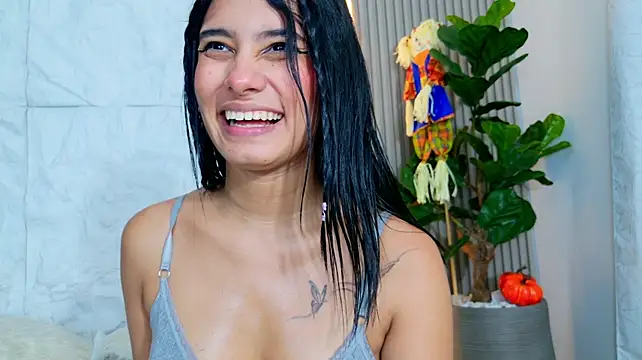 LaurenRodriiguez live XXX chat
