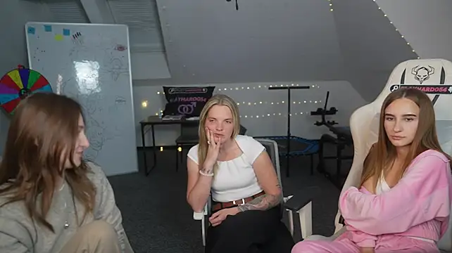 Elina_rose054's Live XXX Chat