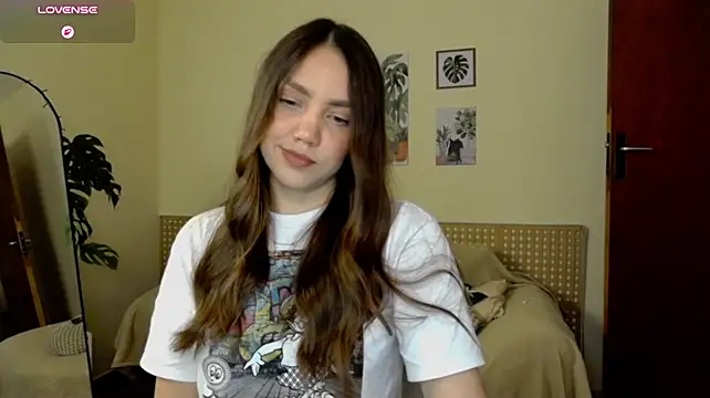 NebulaaHaven's Live XXX Chat