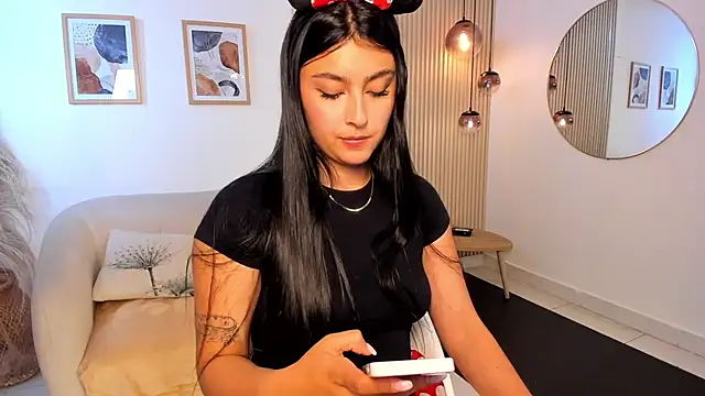 Bella_rocheeのライブXXXチャット