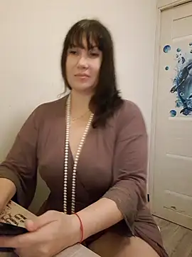 SERAFIMA79 – Naživo XXX chat