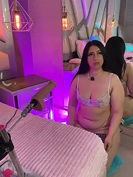 Ashleeyprincess01 Adlı Modelin Canlı XXX Sohbeti