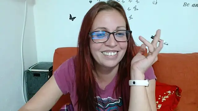 LadyHellene Adlı Modelin Canlı XXX Sohbeti