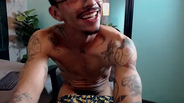 dan_damon live XXX chat