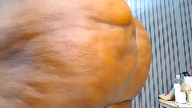 Chatroom XXX en direct de ROYALASS25