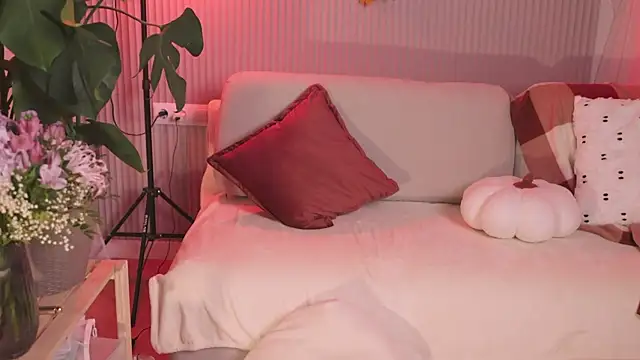 Pretty_Princess_Elina Live XXX-Chat