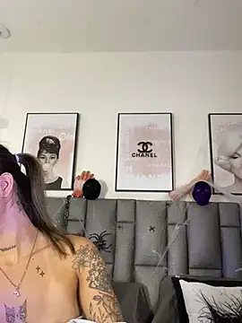 Chat +18 de JuliaColemann ao vivo