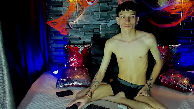 DAMIAN_22 live XXX chat