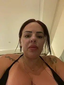 Kiara_Knightz: απευθείας συνομιλία ΧΧΧ