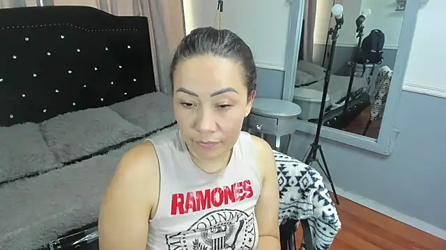 gaby_trent's Live XXX Chat