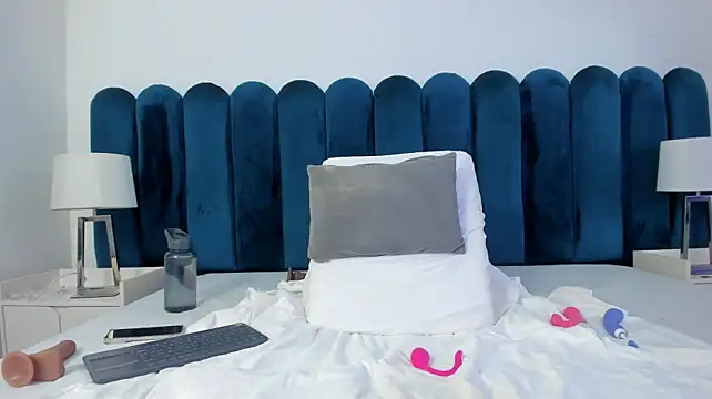 marianaaguii's Live XXX Chat