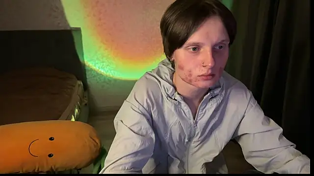 צ'אט XXX בשידור חי של hotcutJake
