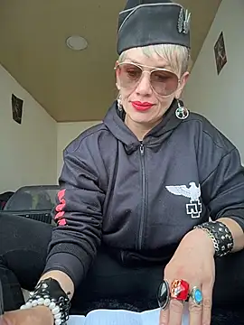 MARILYNKOVANOVA – Live XXX-chat