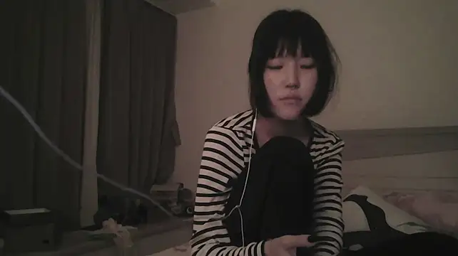 rinaloaz's Live XXX Chat