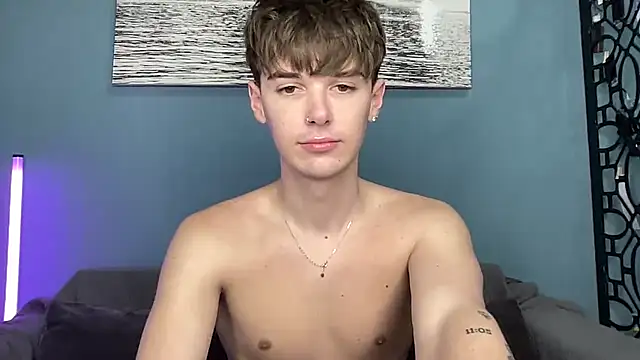 Chat XXX ao vivo de YourMilkyGuy