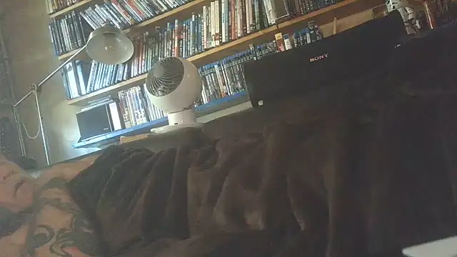 overmydadbody222 Webcam show