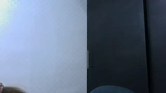 XXX chat uživo modela HellenMiyer1111