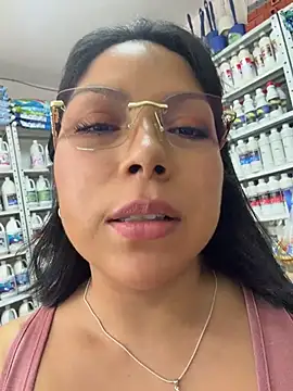 ISABELLA__LUNA XXX чат на живо