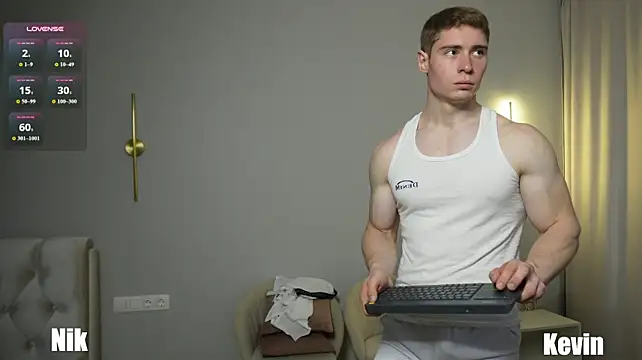 XXX chat uživo modela Nik_Sharp