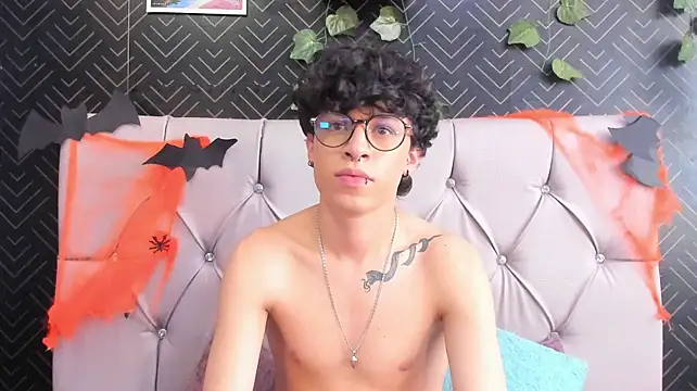 Axel__Evans – Naživo XXX chat