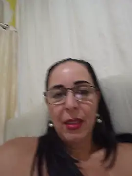 regina475's Live XXX Chat