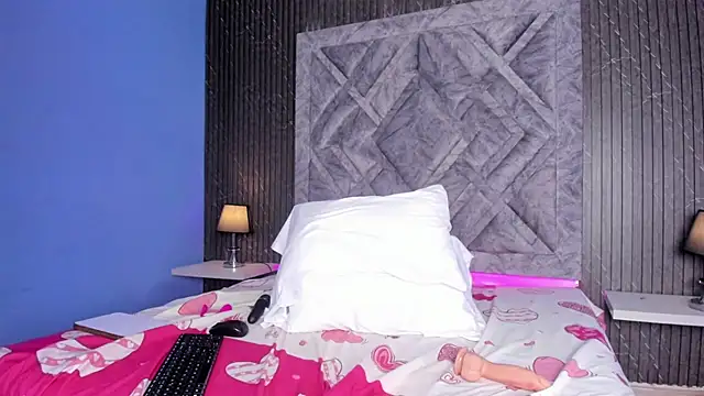 GiaFoster_ Adlı Modelin Canlı XXX Sohbeti