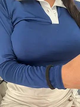 Chat +18 de DulceMya ao vivo