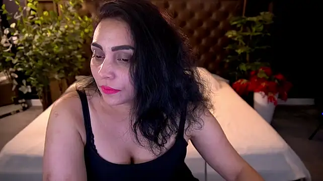 KarinaHaYess Adlı Modelin Canlı XXX Sohbeti